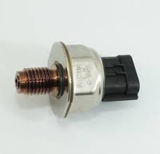 Common Rail Fuel Pressure Sensor For Mitsubishi Pajero Triton 2006 - On 3.2 2.5