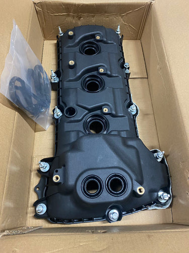 Engine Cylinder Head Valve Cover for Ford V6 3.5 3.7 BR3Z-6582-U Right Side